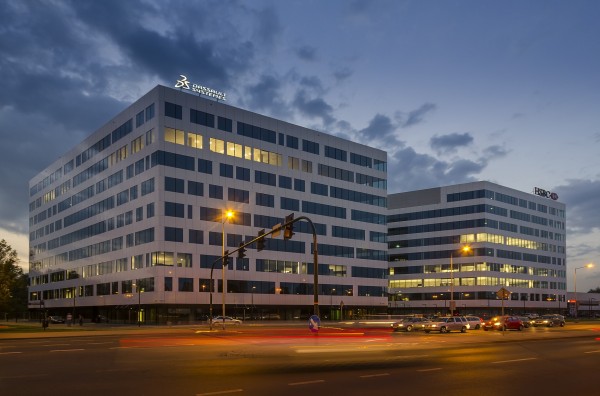 12-kondygnacyjny kompleks biurowy Kapelanka 42 oferuje ponad 30 tys. mkw. łącznej powierzchni najmu, fot. Skanska Property Poland 12-kondygnacyjny kompleks biurowy Kapelanka 42 oferuje ponad 30 tys. mkw. łącznej powierzchni najmu, fot. Skanska Property Poland